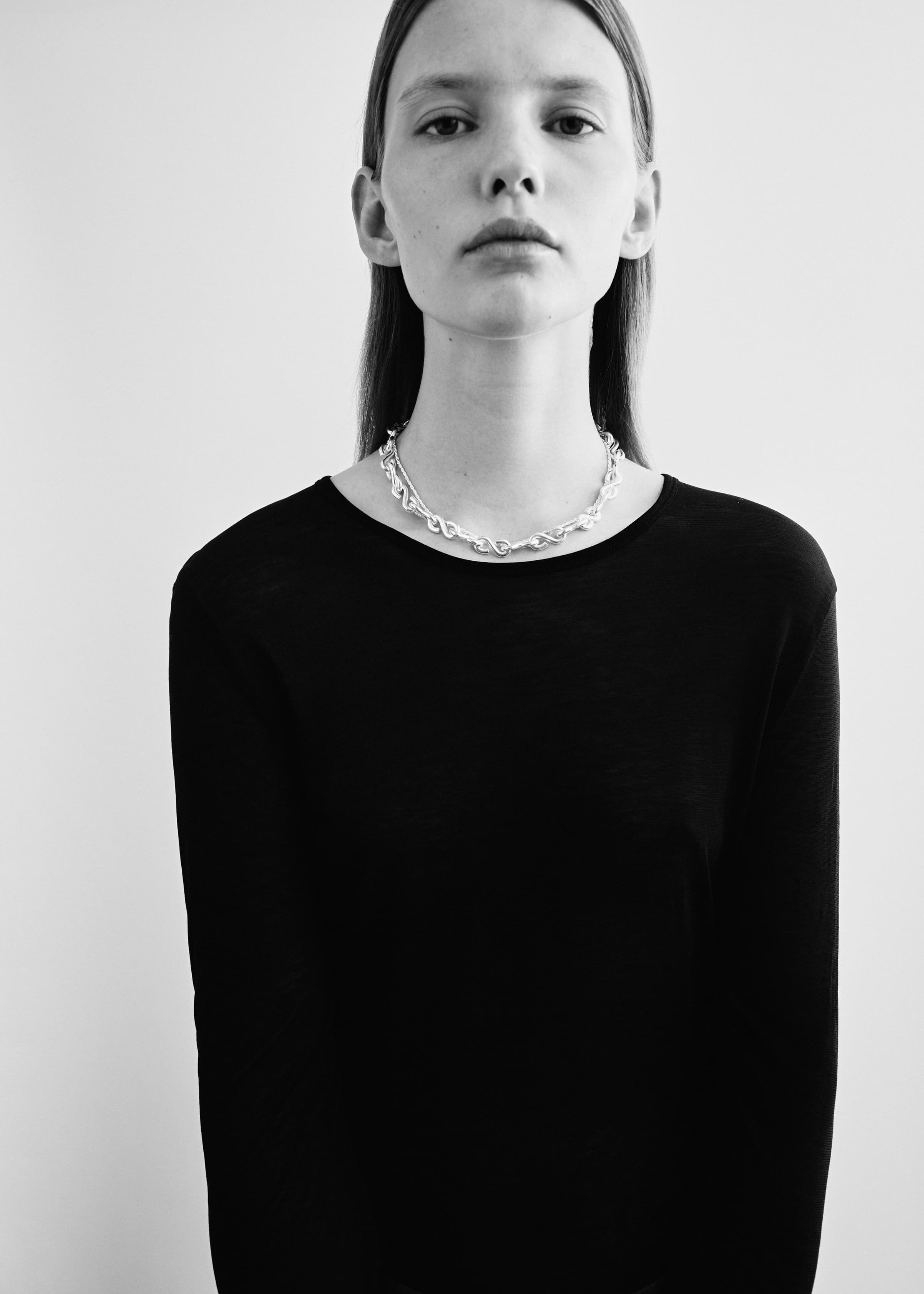 S necklace thick