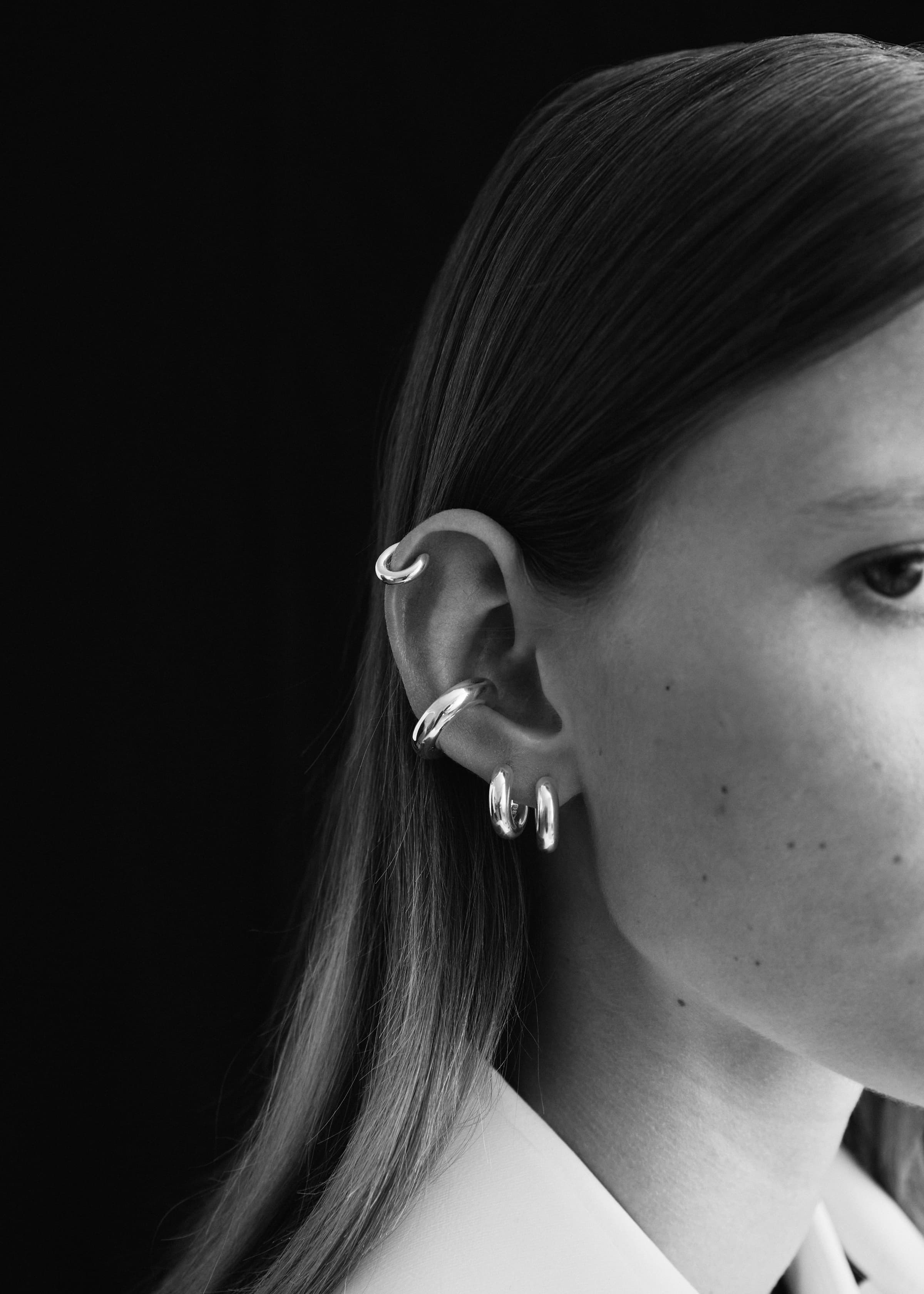Almost earrings medium