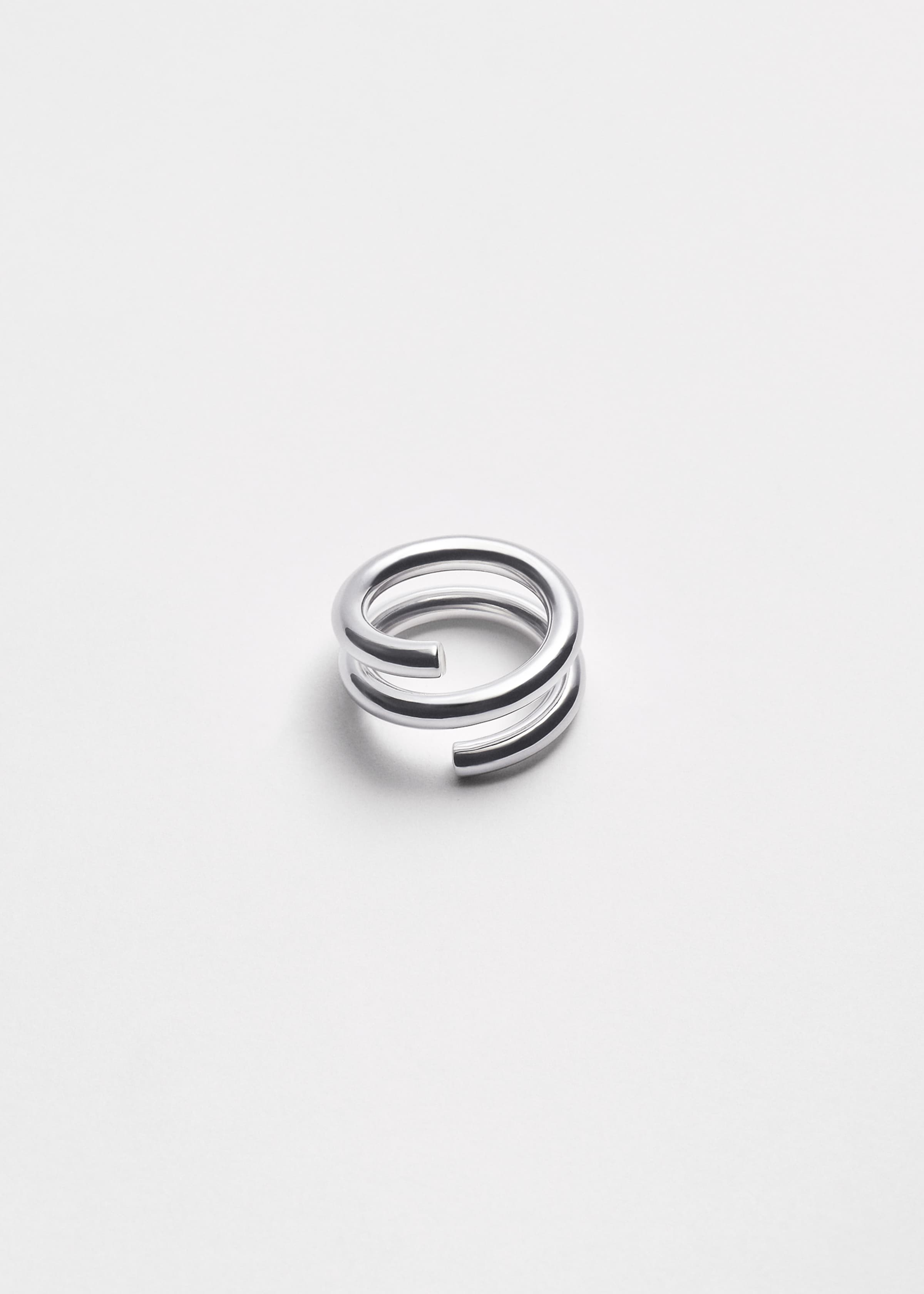 Coil ring