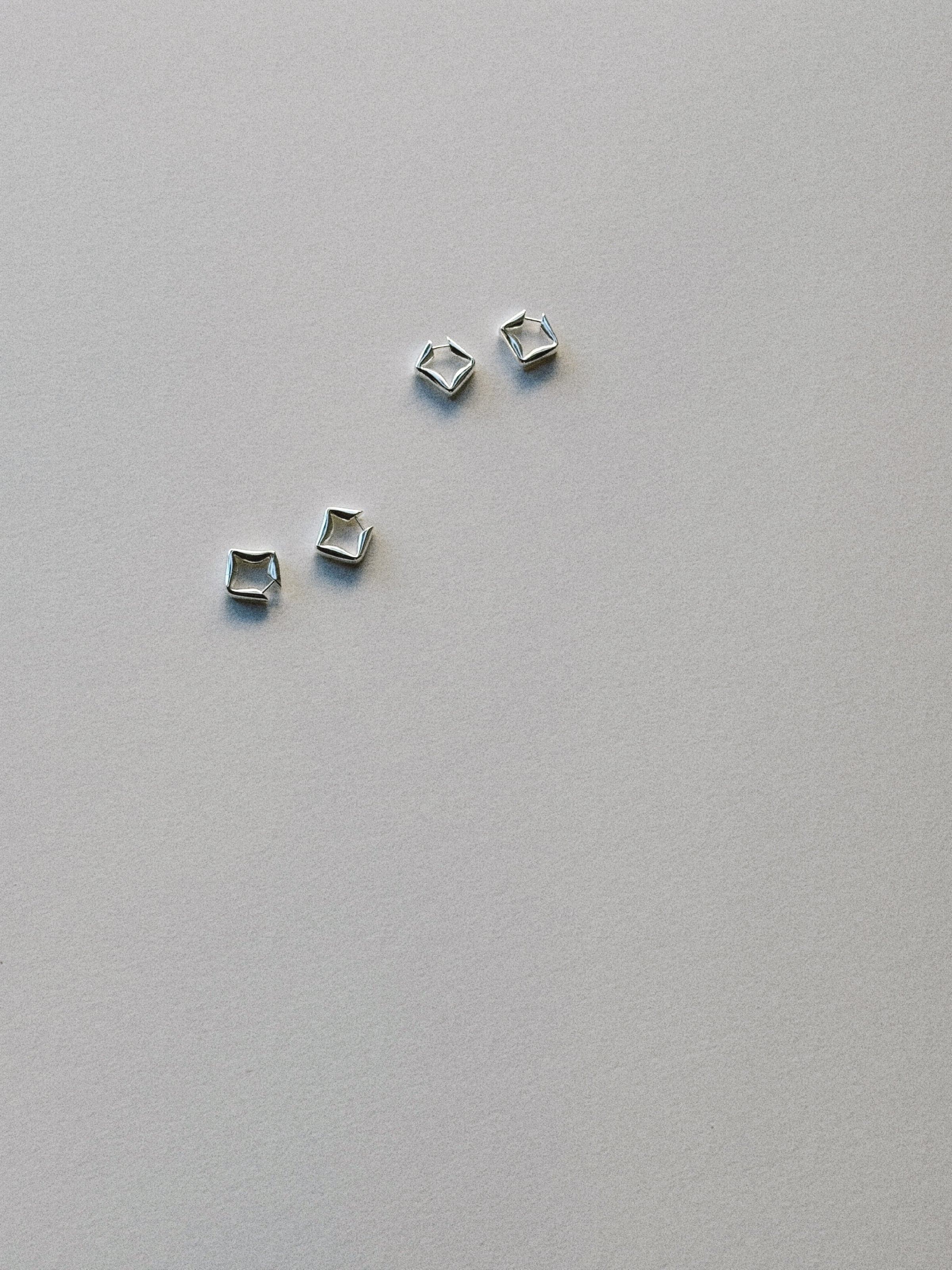 Straw earrings small