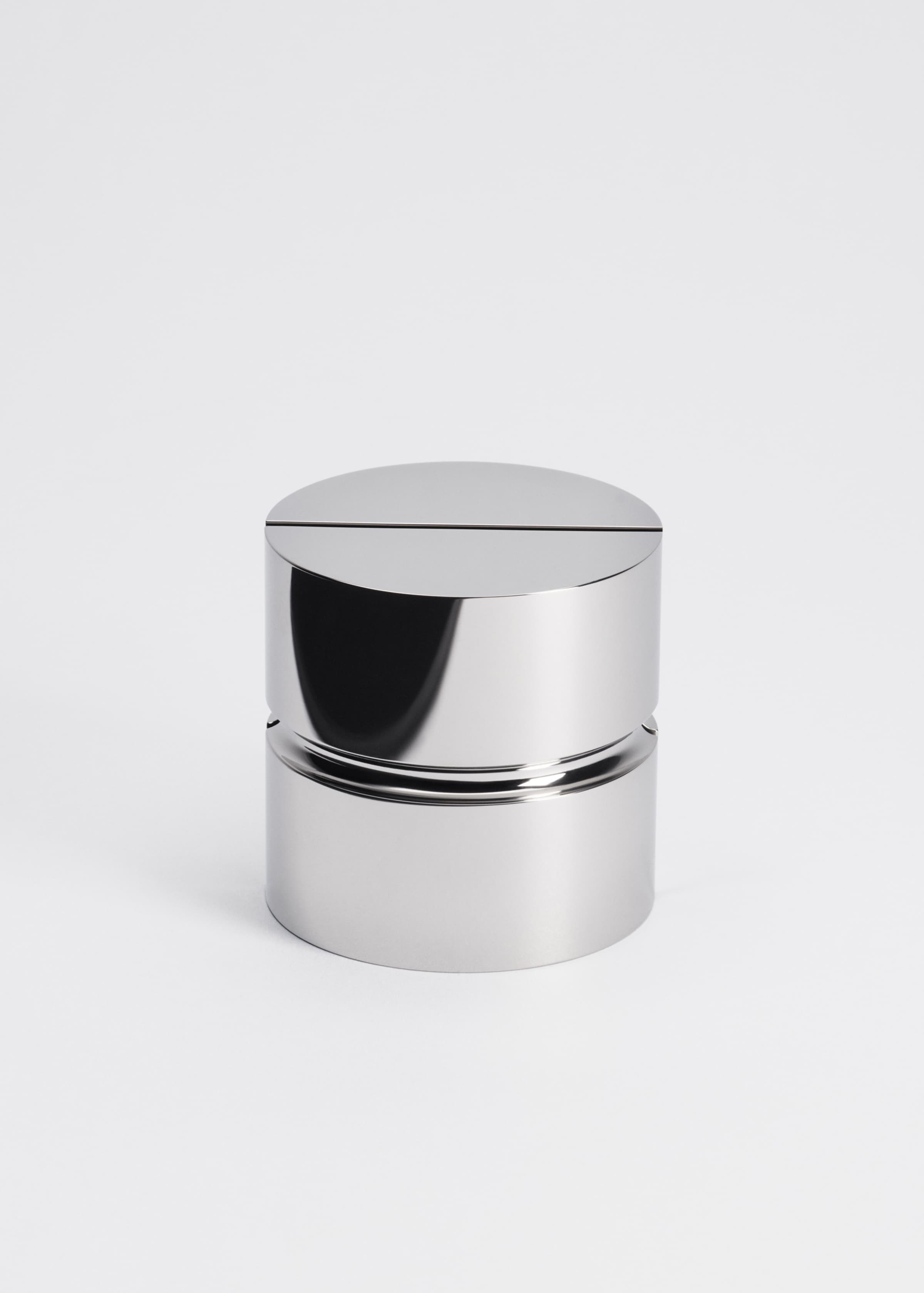 Bookend 01