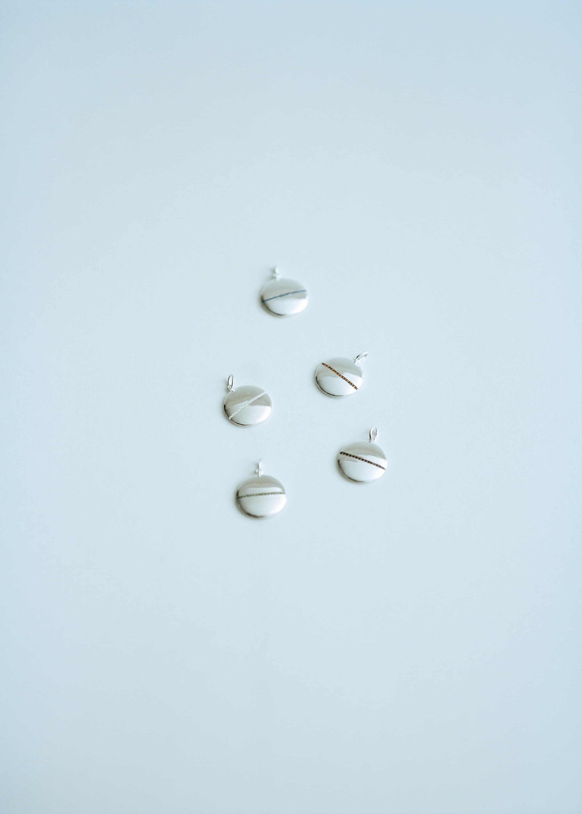 Line necklace
