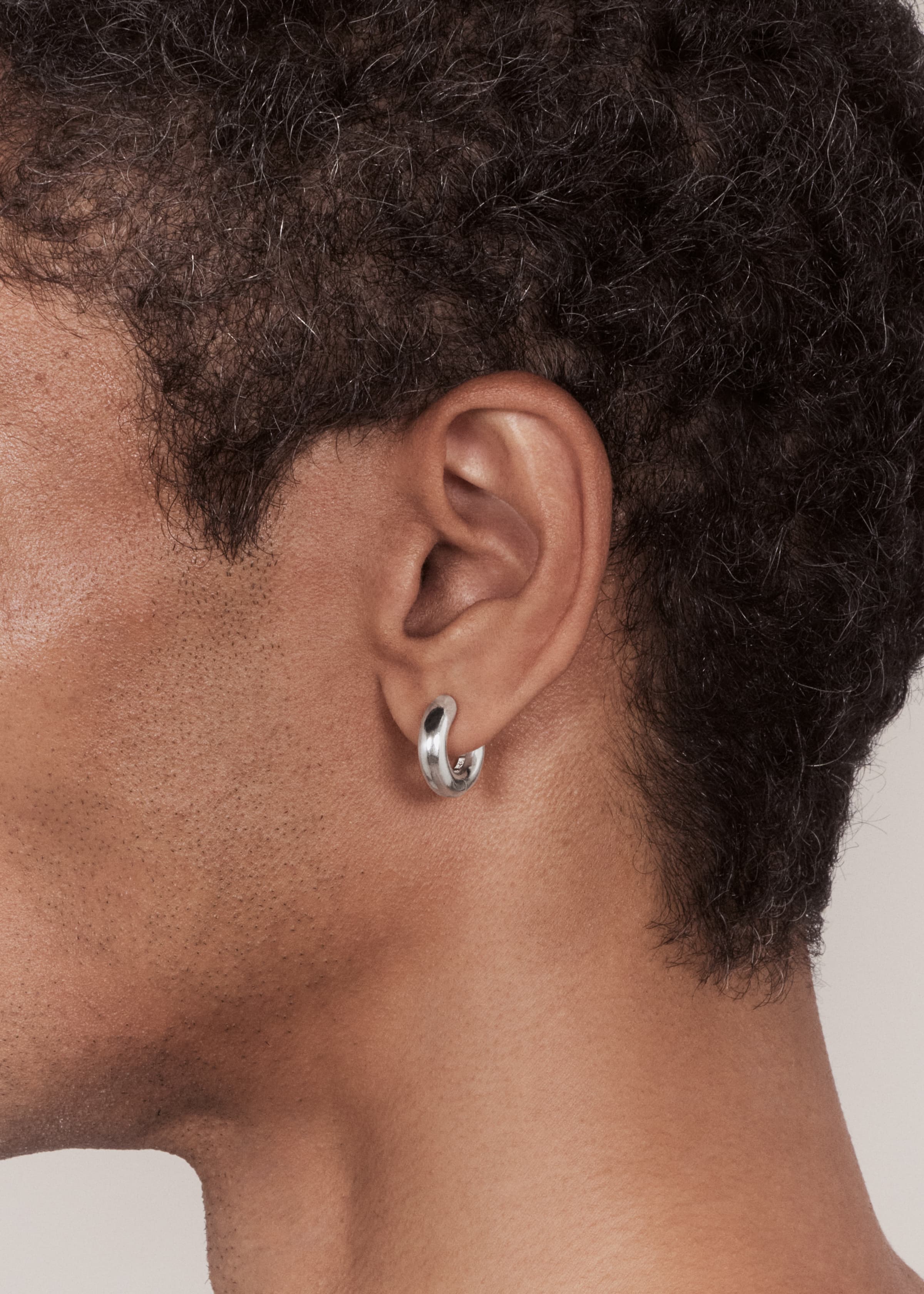 Round earrings medium