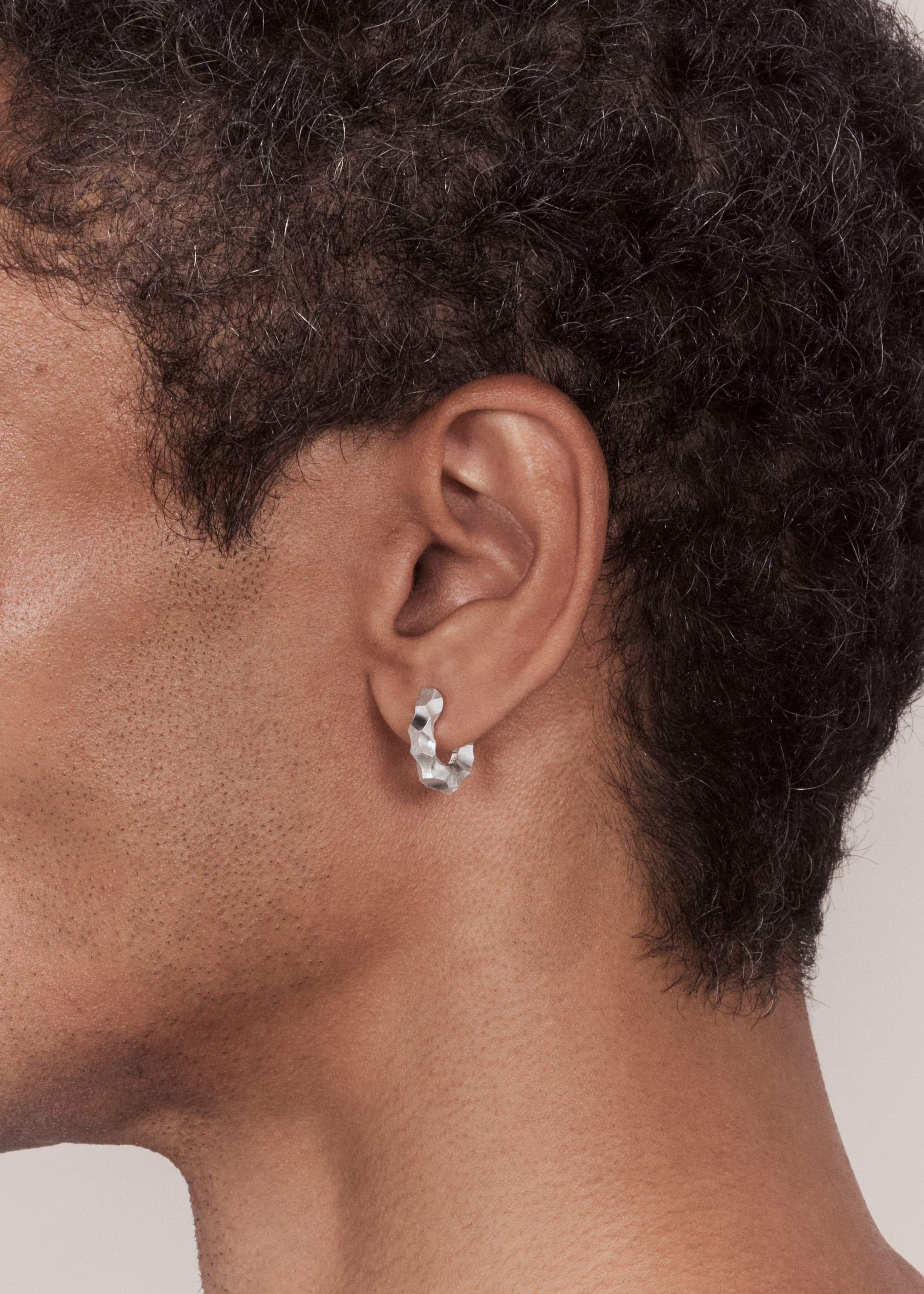 Round earrings medium