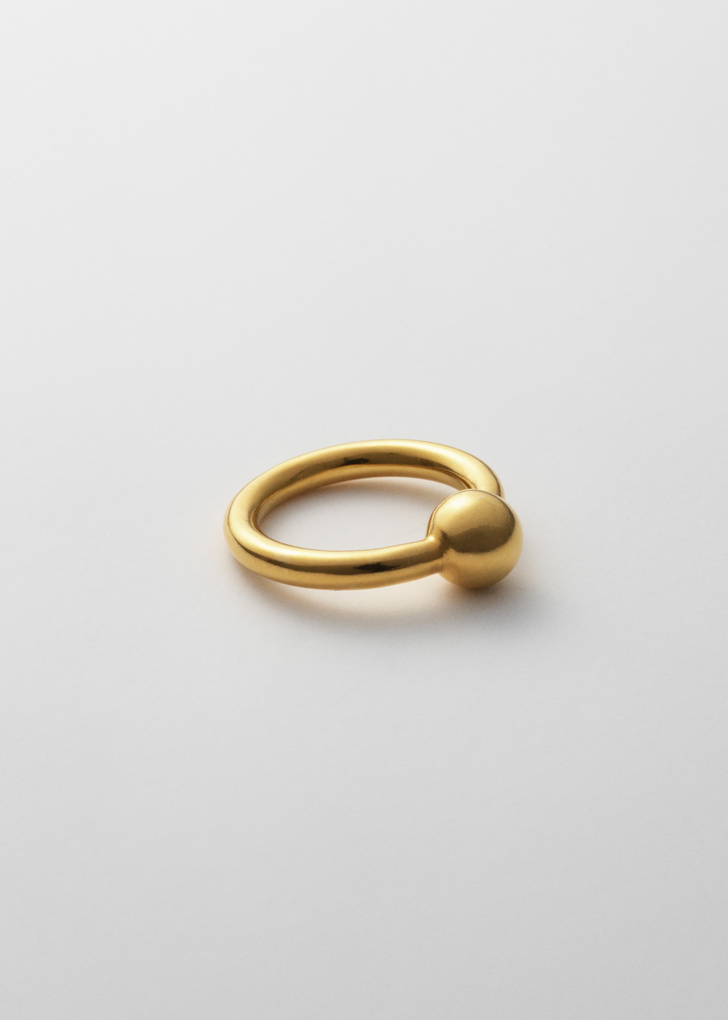 Pearl ring one