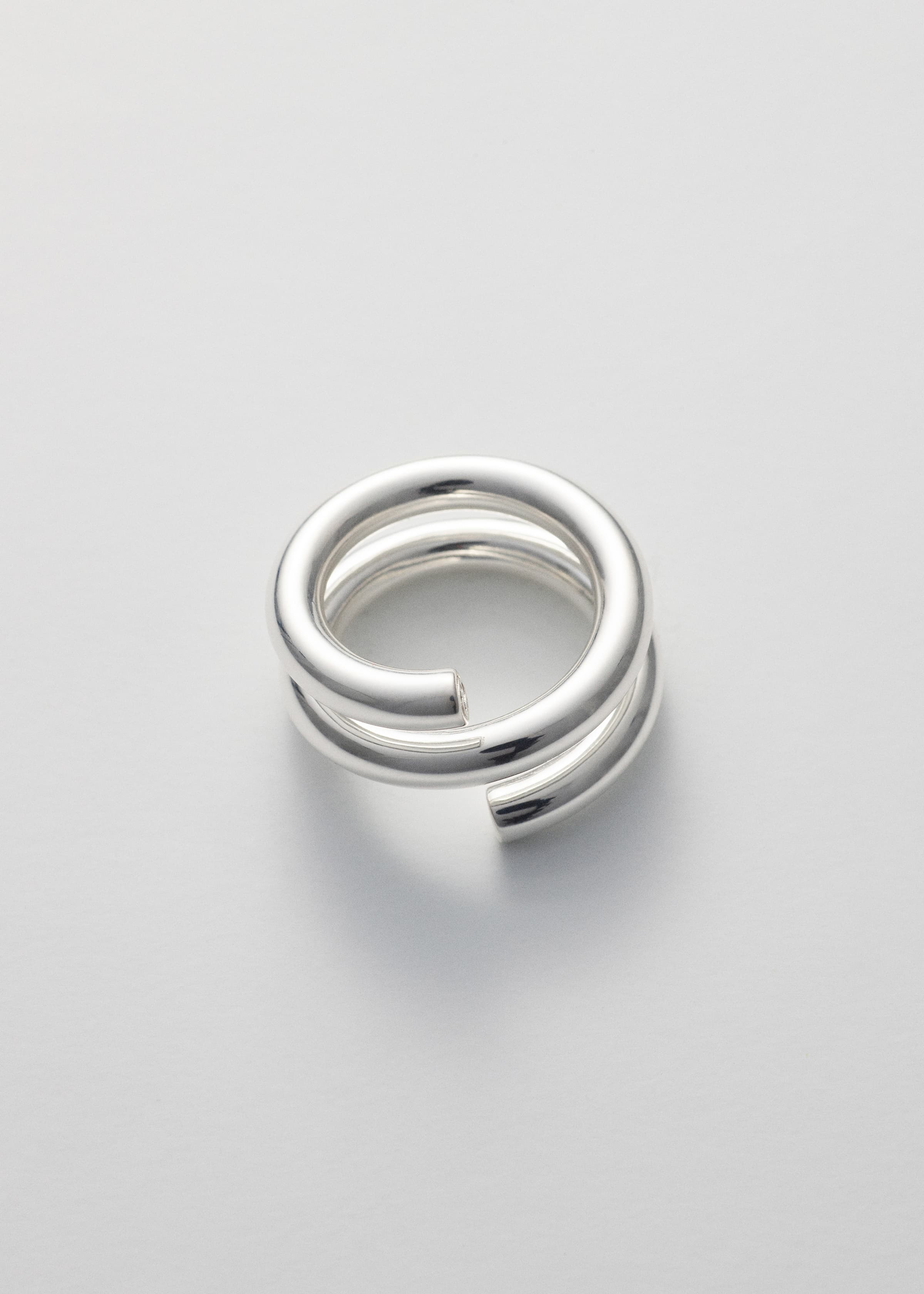 Coil ring