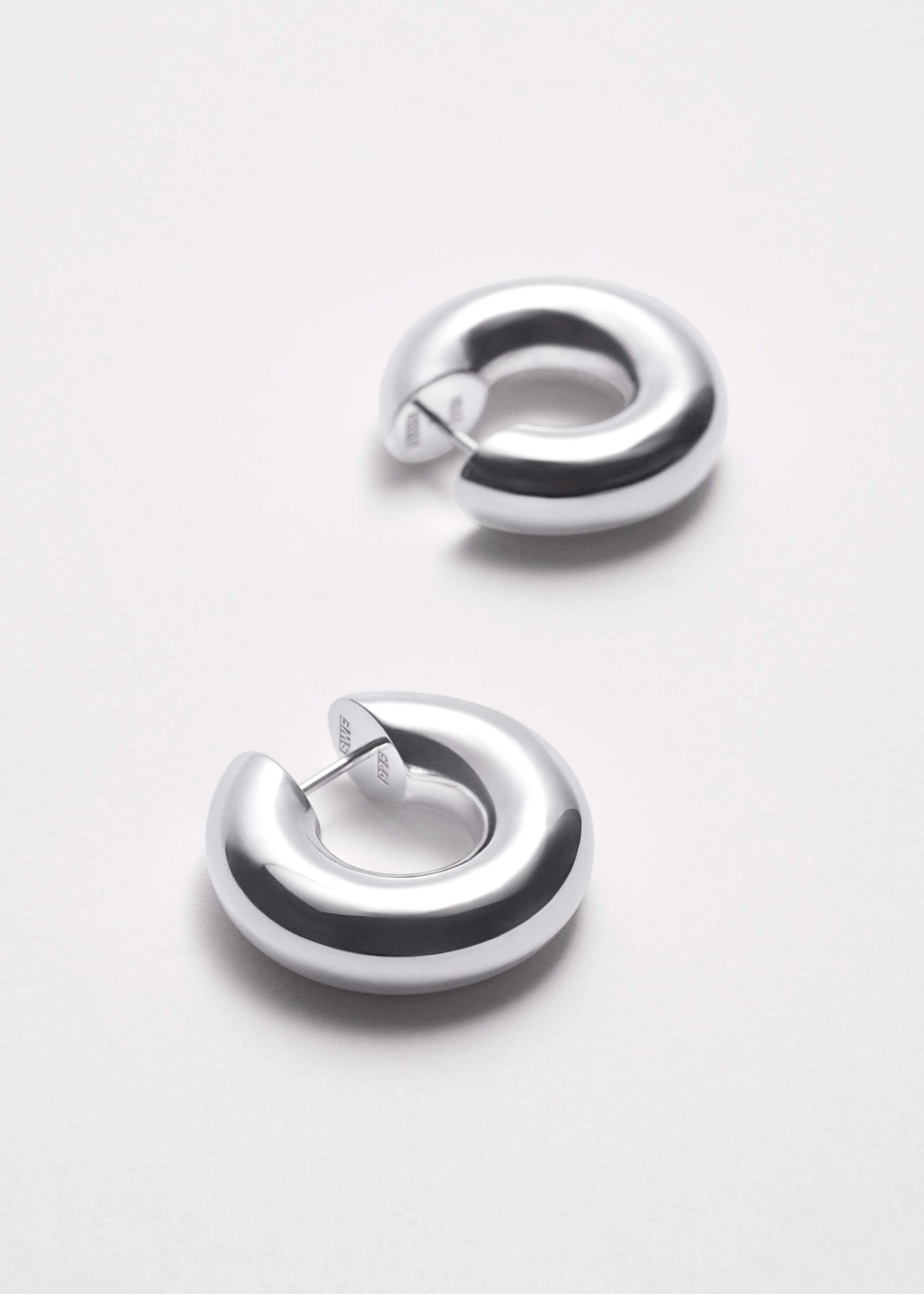 Round earrings large