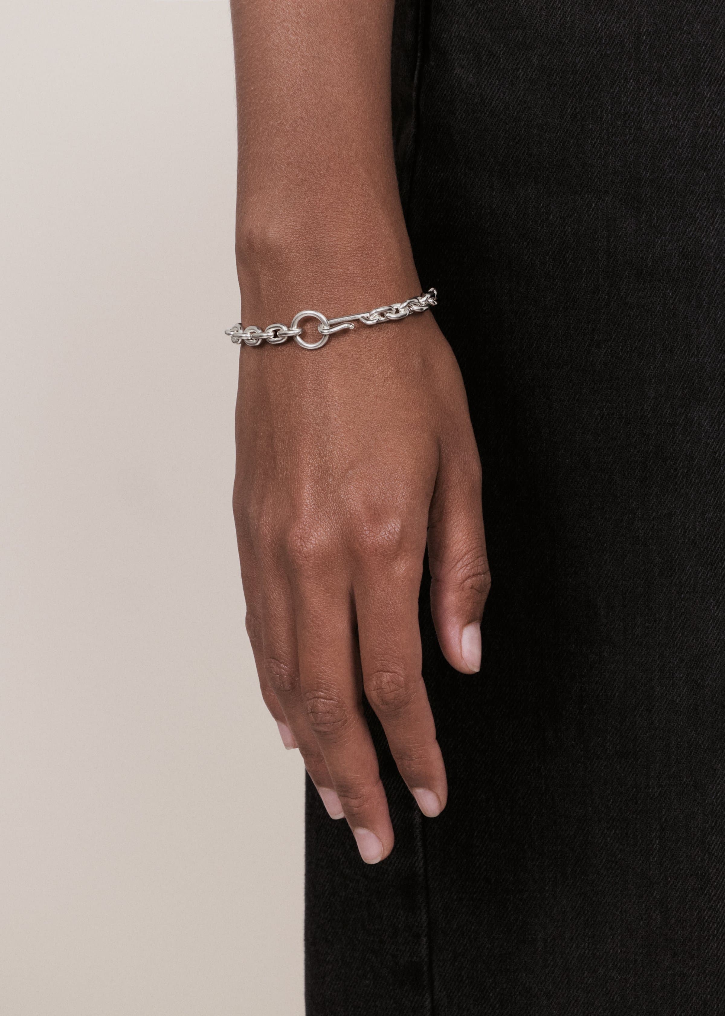 Standard bracelet thin