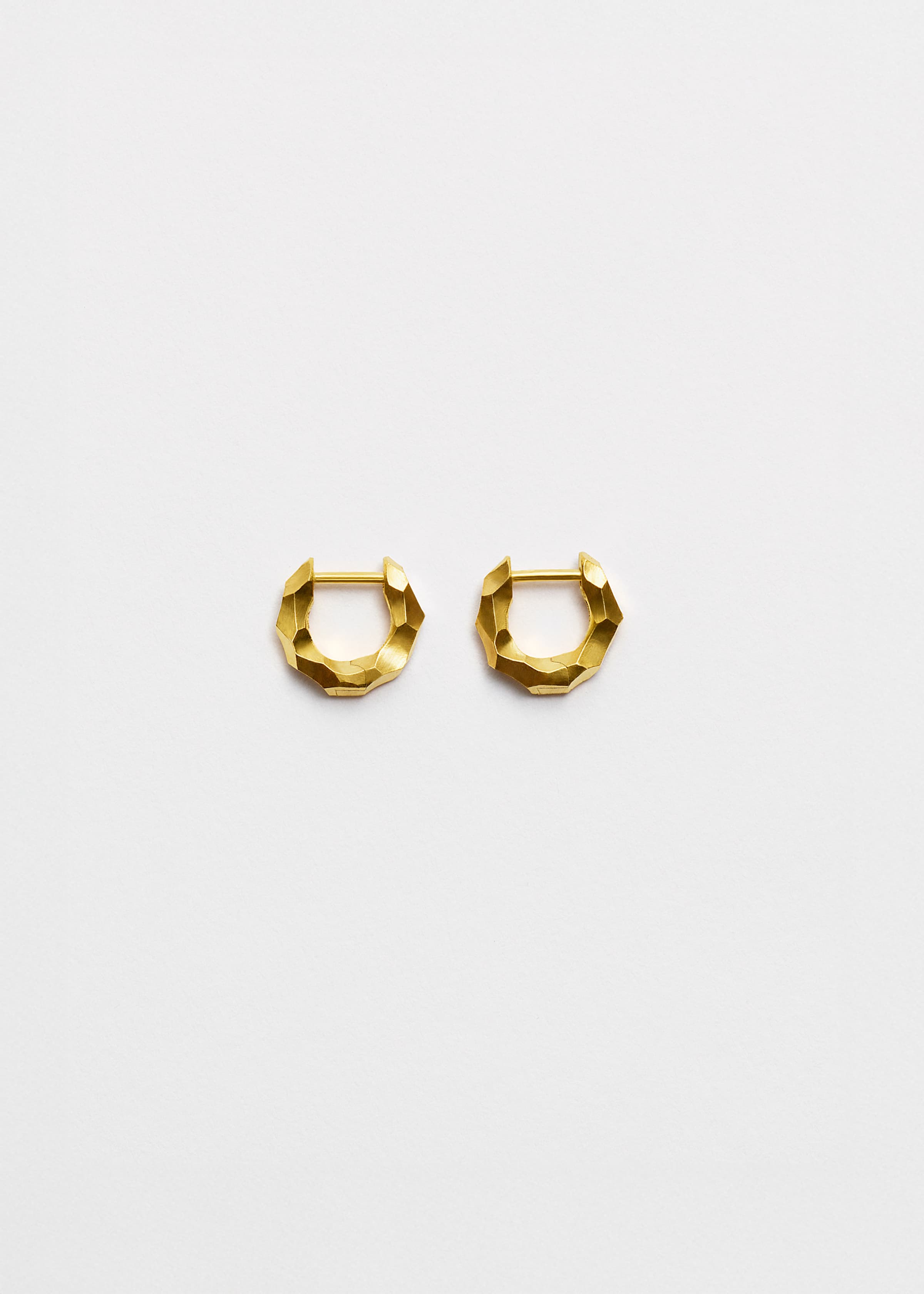 Round earrings extra small