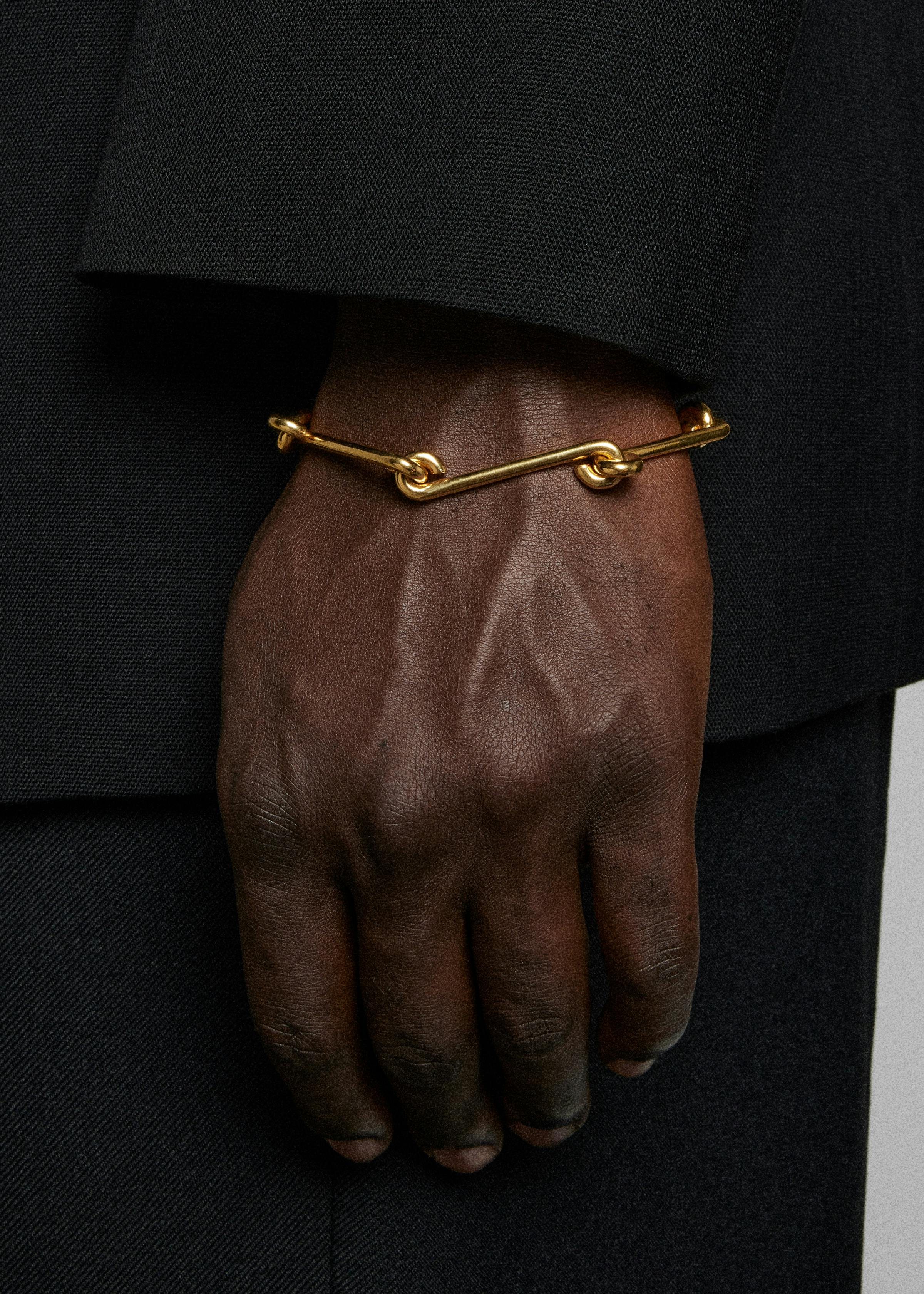 Line bracelet