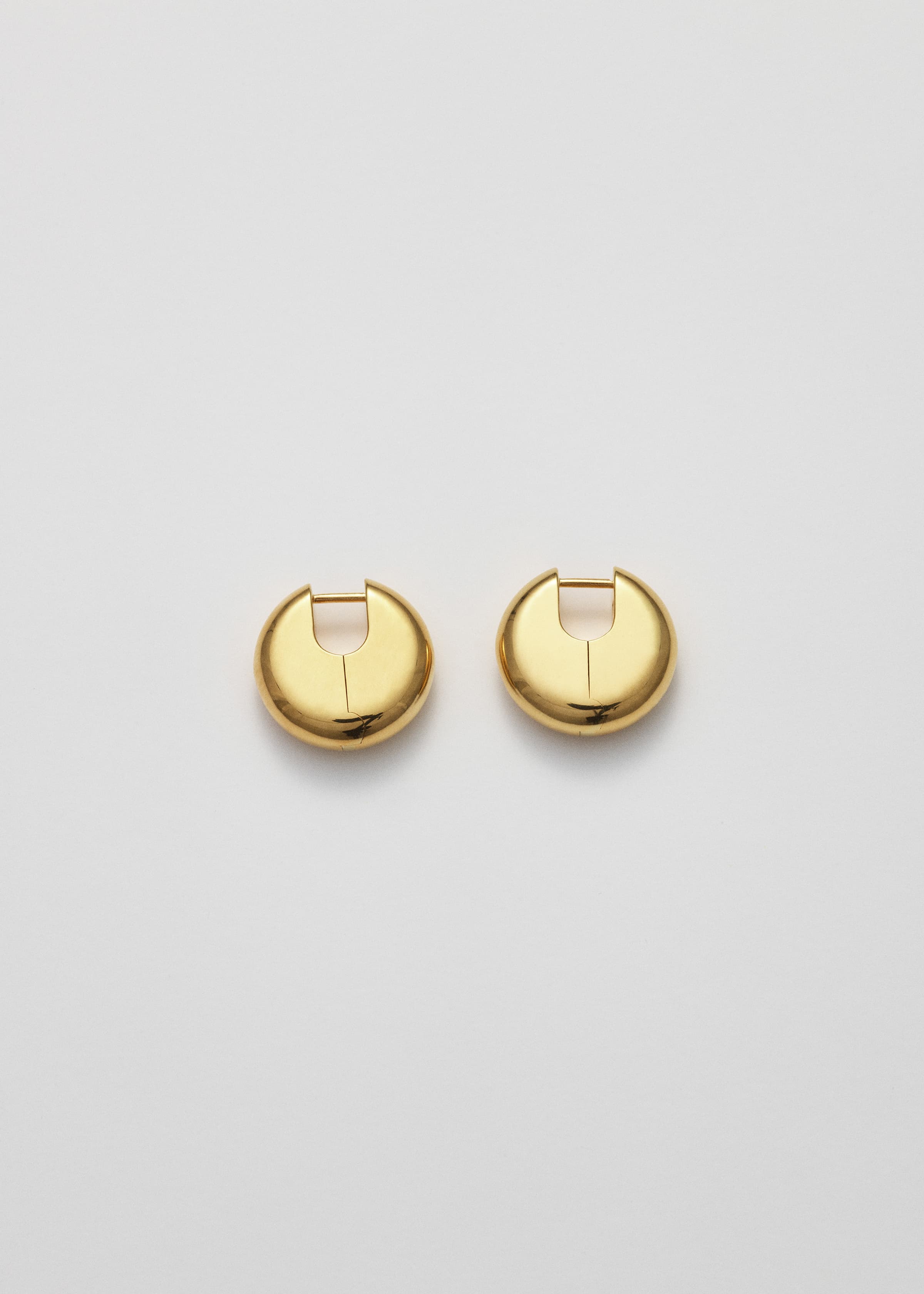 Disc earrings