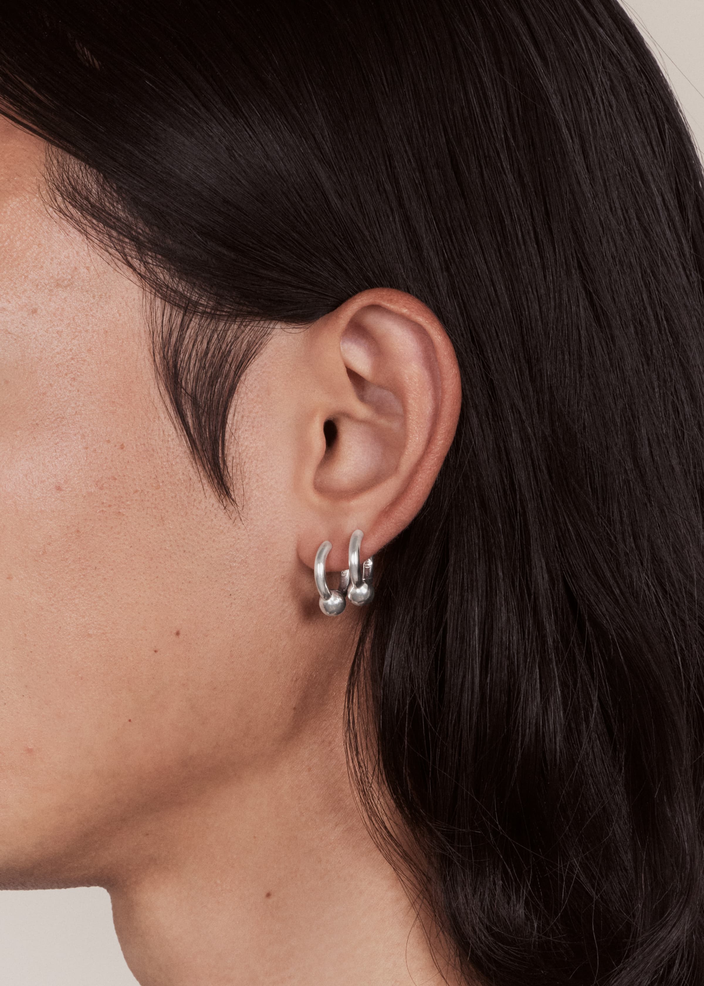 Pearl earrings small