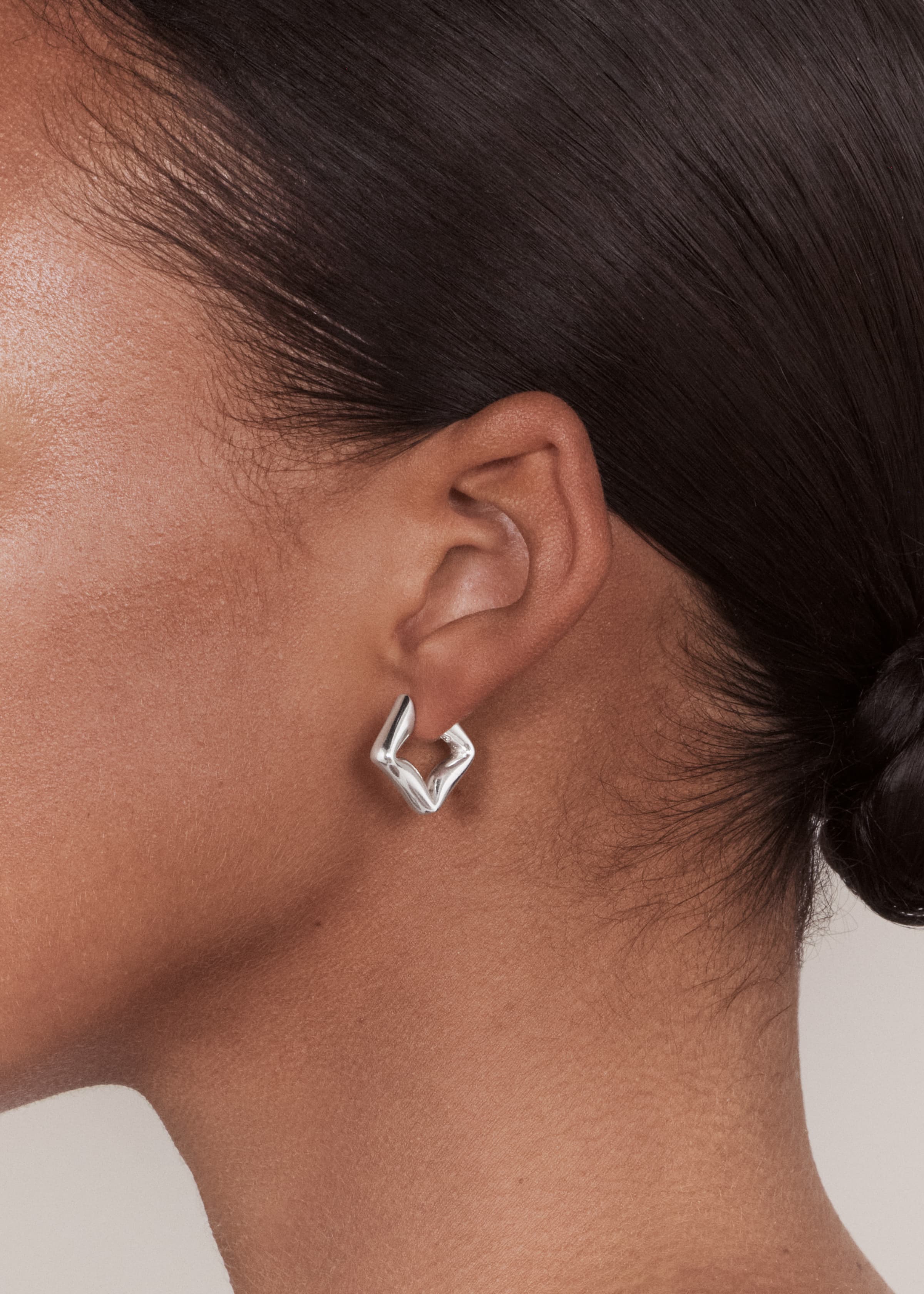 Straw earrings small