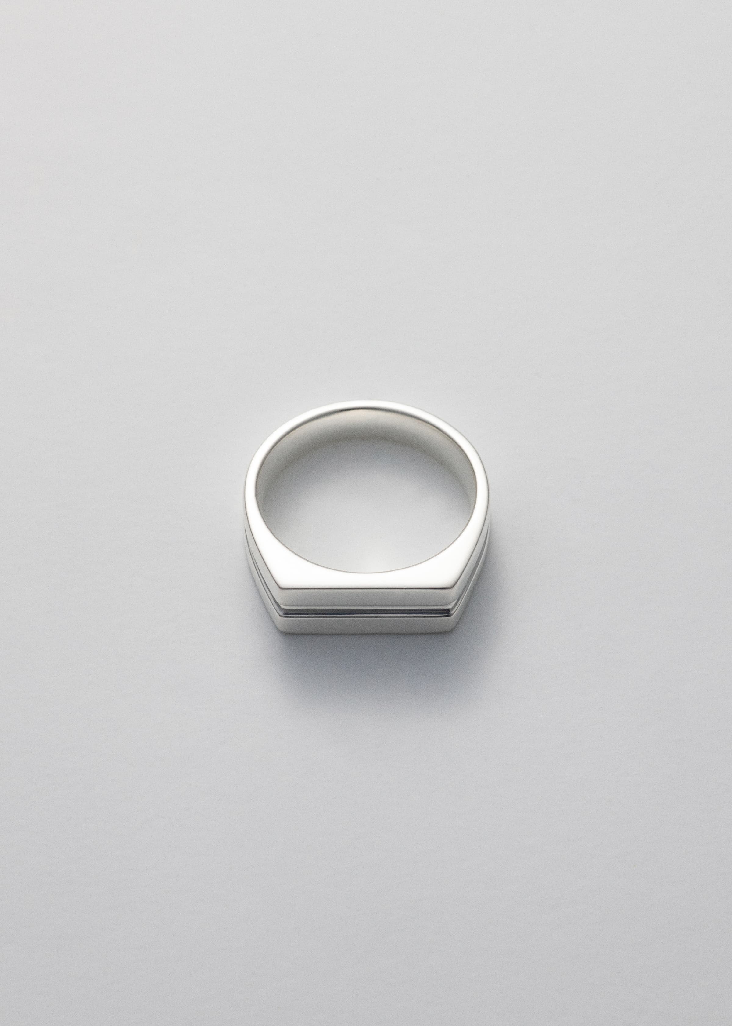Ring 06